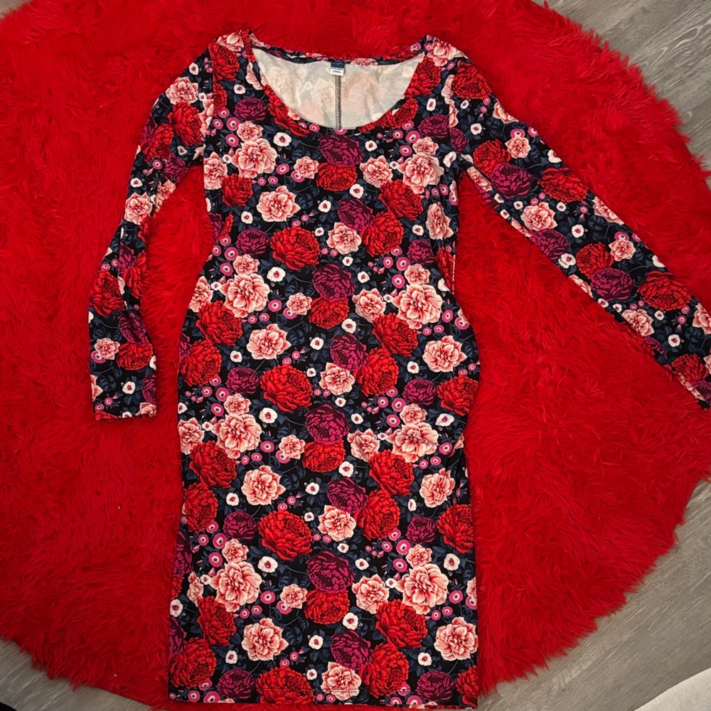 Maternity Floral Long Sleeve Dress - Red and Black